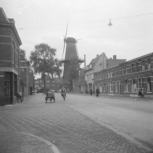 831222 Gezicht in de Adelaarstraat te Utrecht.